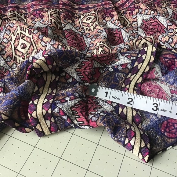 Forever 21 Tribal Shorts - Picture 5 of 7